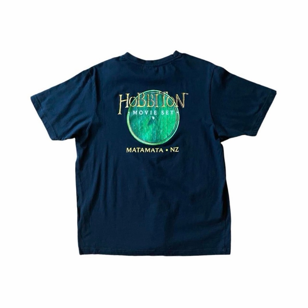 Hobbiton Movie Set LOTR Graphic Tee Black - Size S